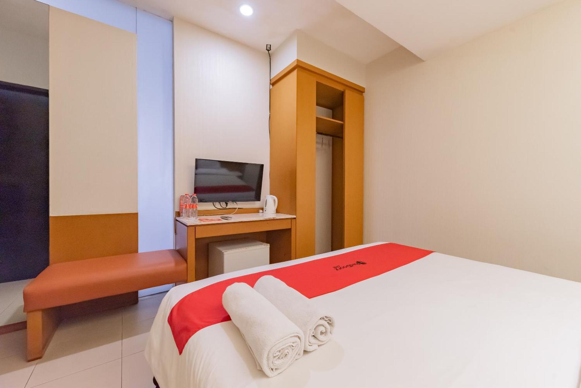 Reddoorz Plus @ Cipaganti Street 3 Bandung Dış mekan fotoğraf