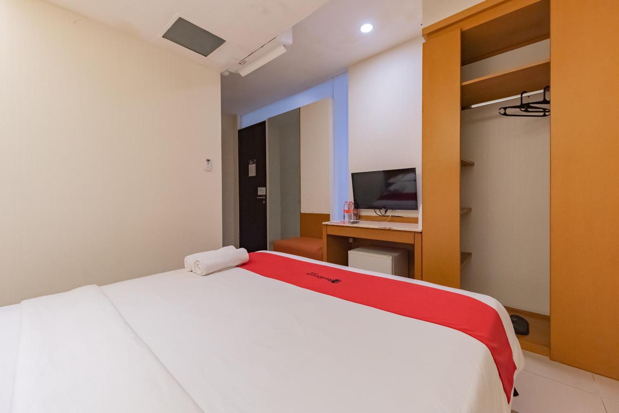 Reddoorz Plus @ Cipaganti Street 3 Bandung Dış mekan fotoğraf