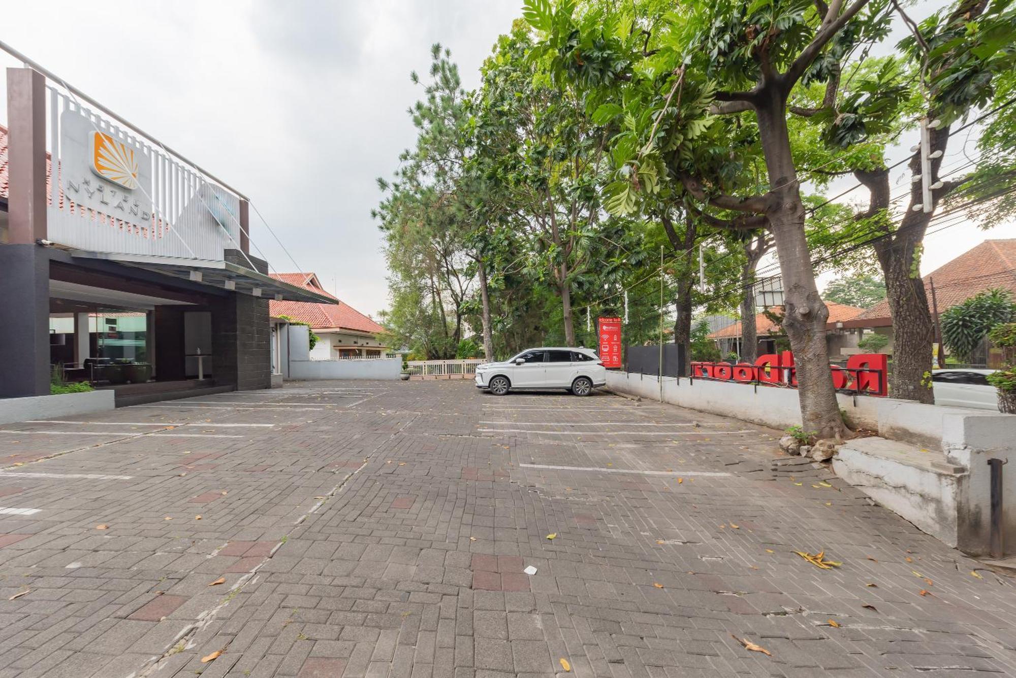 Reddoorz Plus @ Cipaganti Street 3 Bandung Dış mekan fotoğraf
