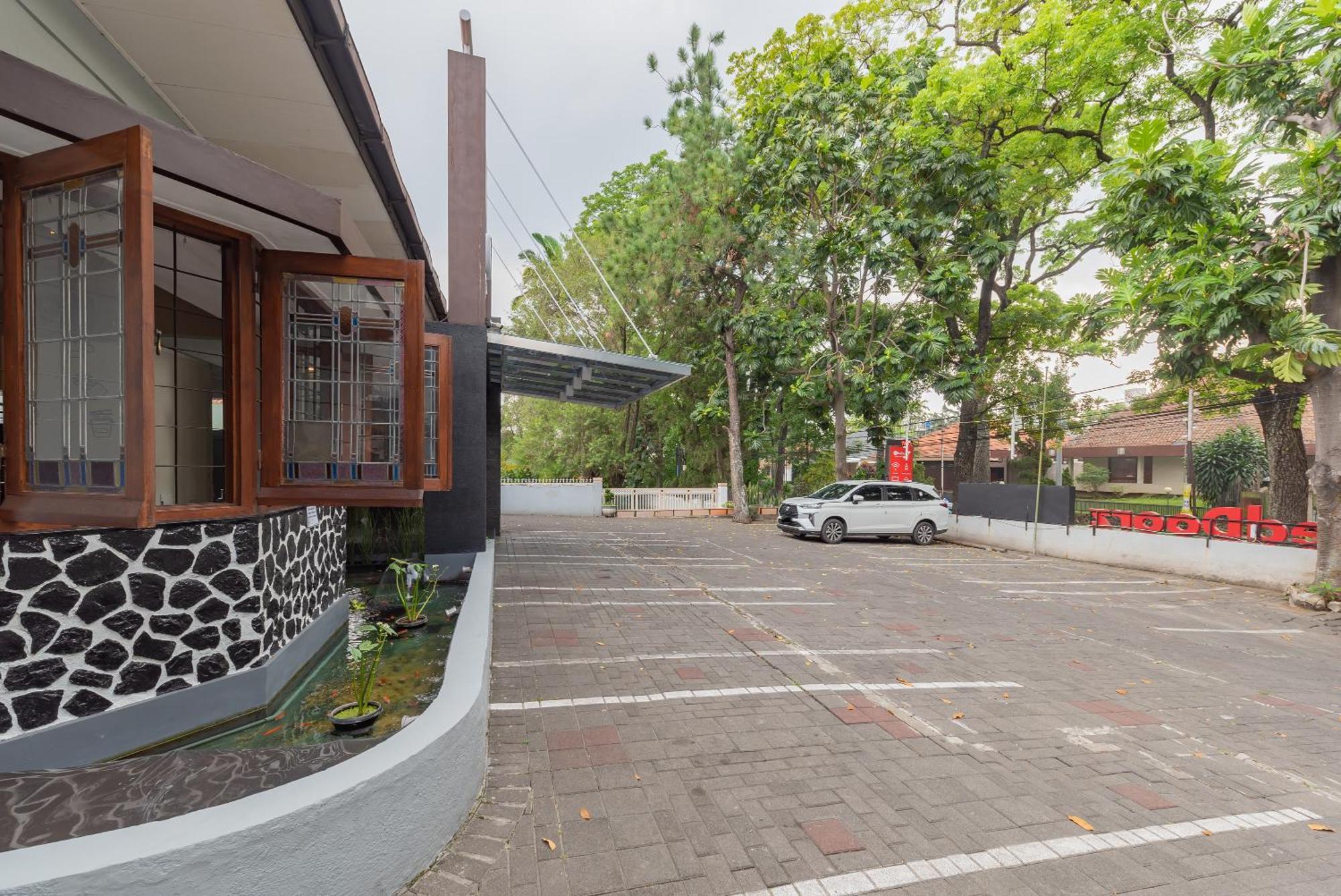 Reddoorz Plus @ Cipaganti Street 3 Bandung Dış mekan fotoğraf