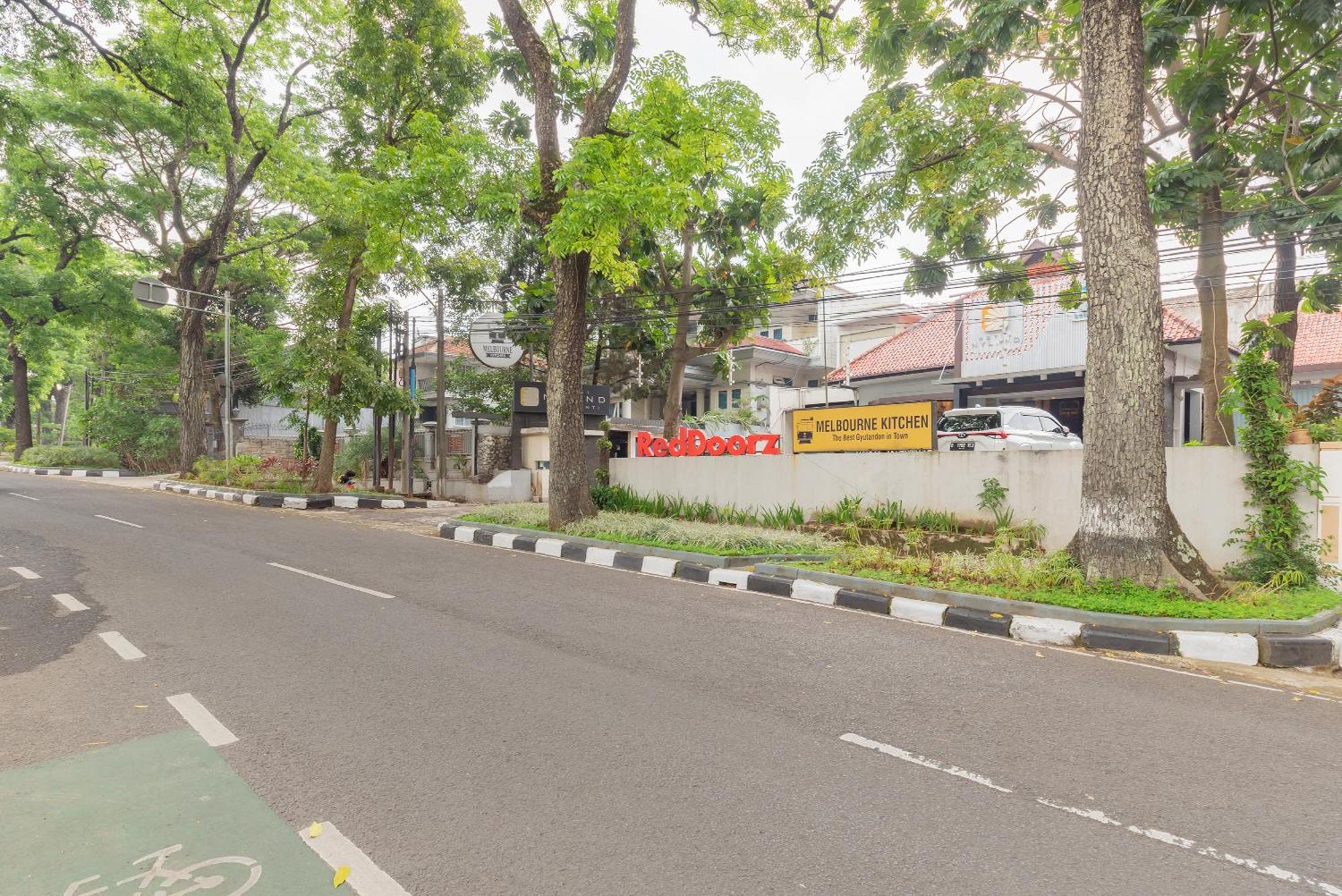 Reddoorz Plus @ Cipaganti Street 3 Bandung Dış mekan fotoğraf